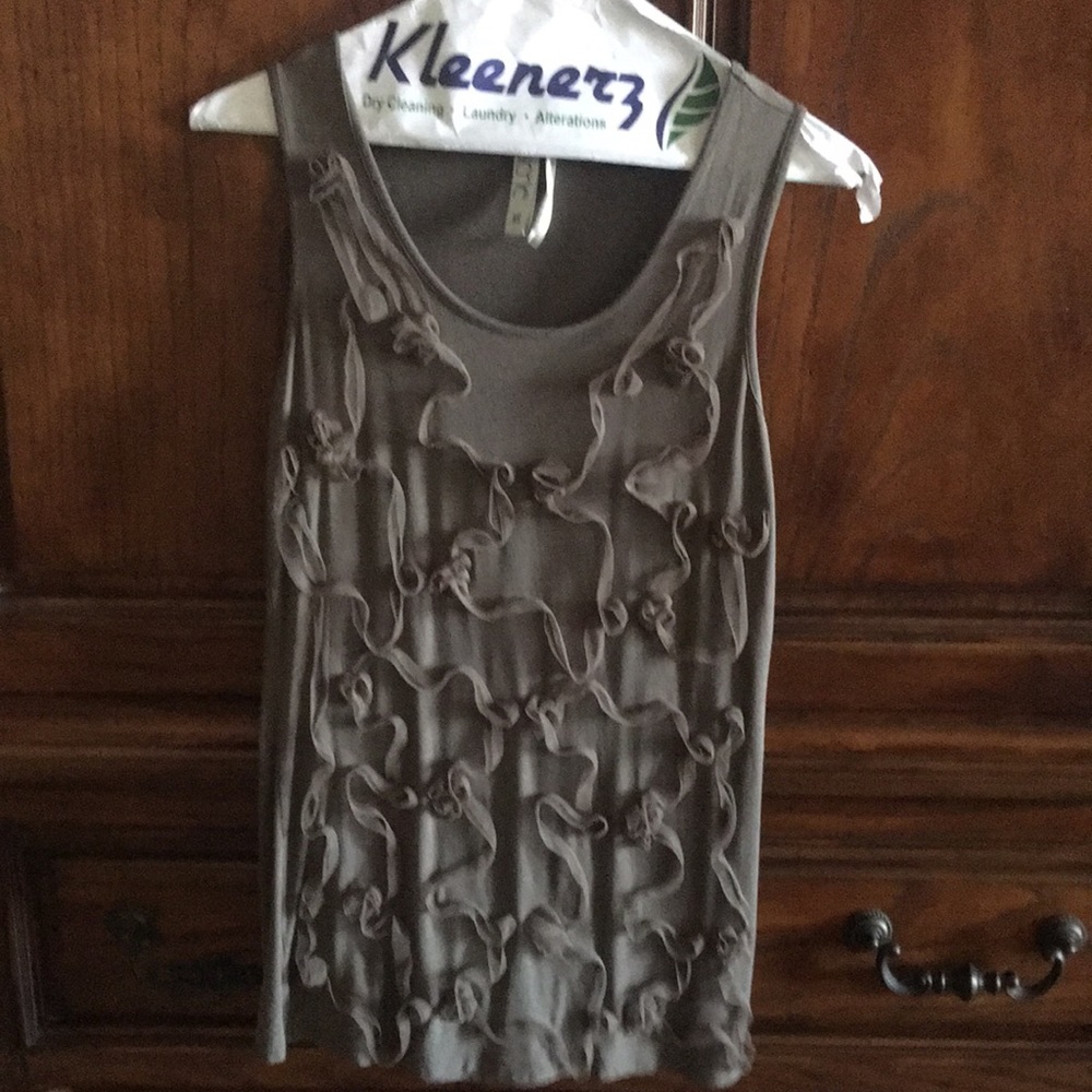 khaki colored rayon tank top with swirls, size XS